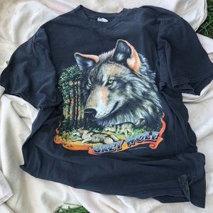 Vintage Grey Wolf animal graphic